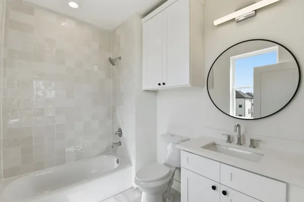 $450,000 | 7706 Earl Rudder Way, Houston, TX 77055