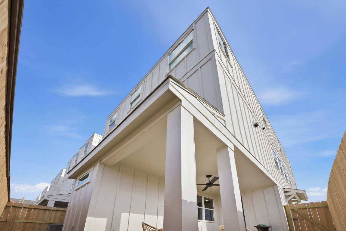 7706 Earl Rudder Way Houston, TX 77055 - Photo 42 of 45