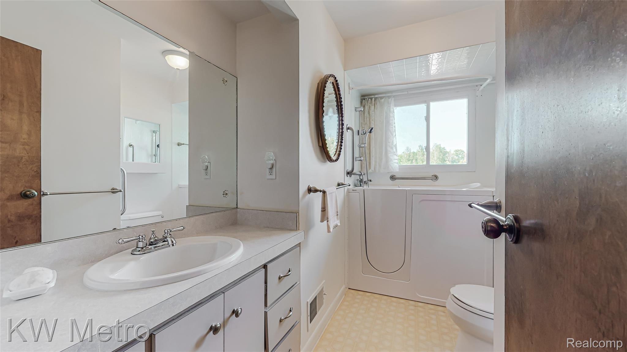 1935 McKail Road Romeo, MI 48065 - Photo 28 of 64 Bathroom Main Floor (2).jpg