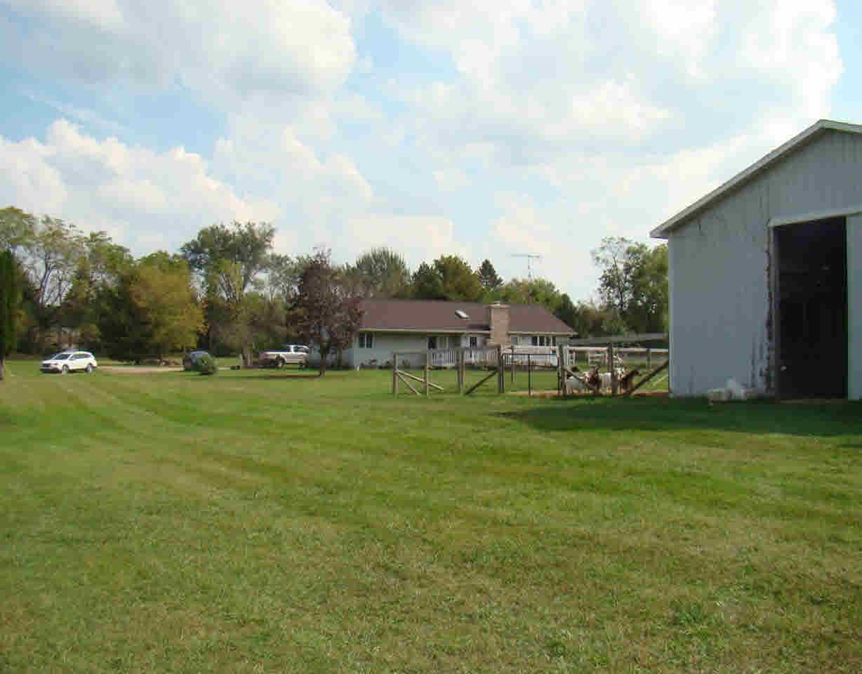 4580 Gregory Road Goodrich, MI 48438 - Photo 5 of 28 21372457-4.JPG