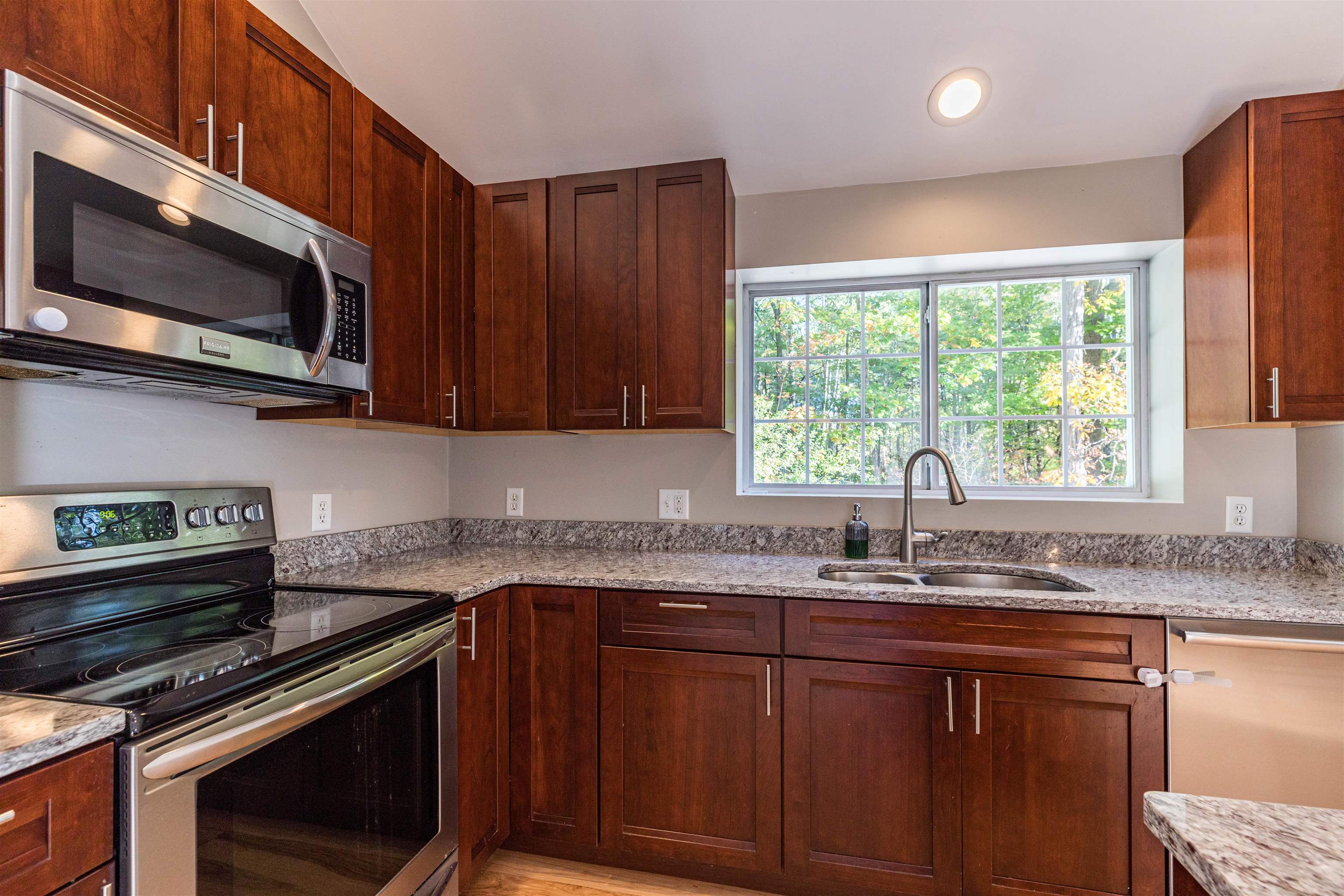 19 Dame Road Newmarket, NH 03857 - Photo 5 of 29 Gallery Image 5