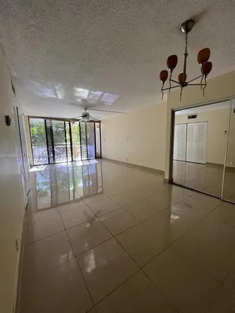 $1,650 | 4222 Inverrary Boulevard, Unit 4217, Lauderhill, FL 33319