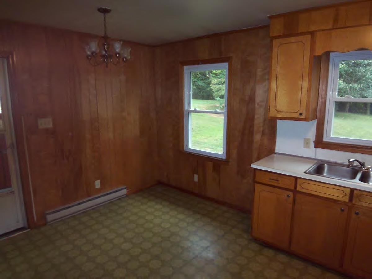 2610 The Great Road Fieldale, VA 24089 - Photo 5 of 9 a room with closet and windows