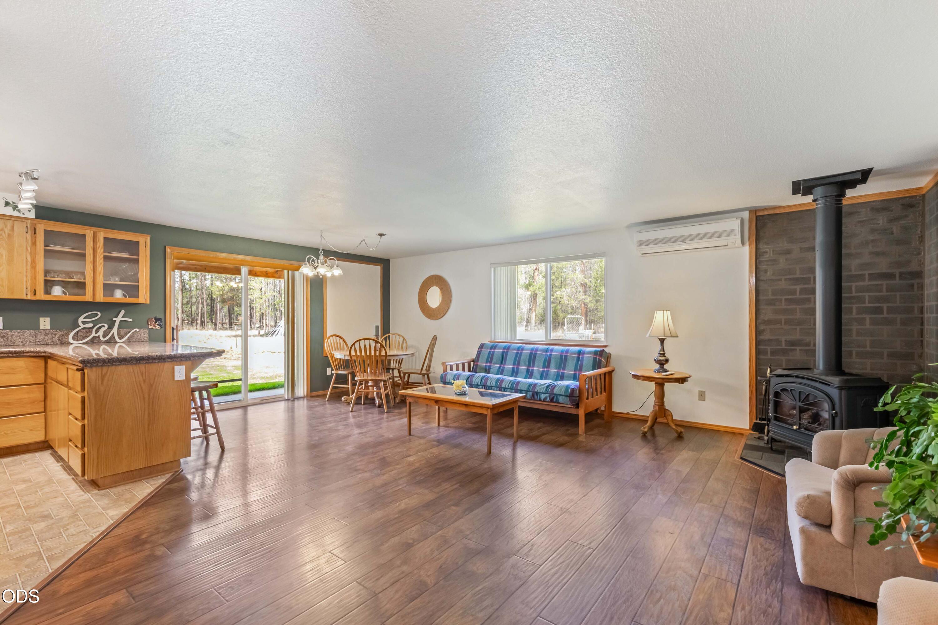 149930 Kurtz Road La Pine, OR 97739 - Photo 6 of 56 Gallery Image 6