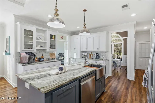 $355,000 | 513 Windsor Drive, Brandon, MS 39047