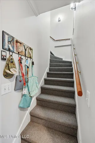 $355,000 | 513 Windsor Drive, Brandon, MS 39047