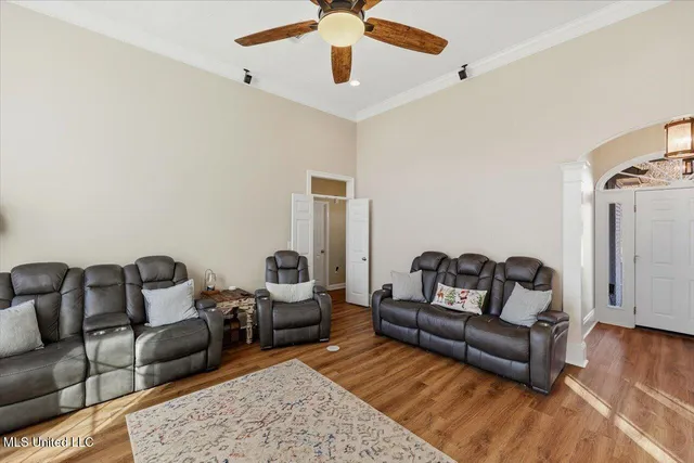 $355,000 | 513 Windsor Drive, Brandon, MS 39047