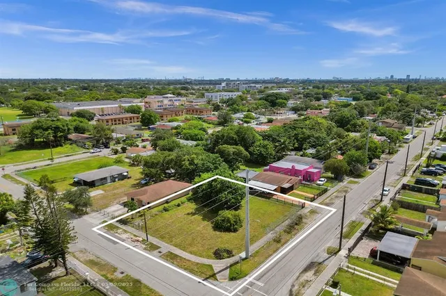 view of a tennis court
