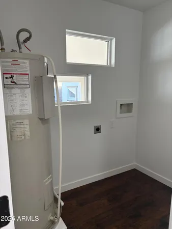 a view of utility room