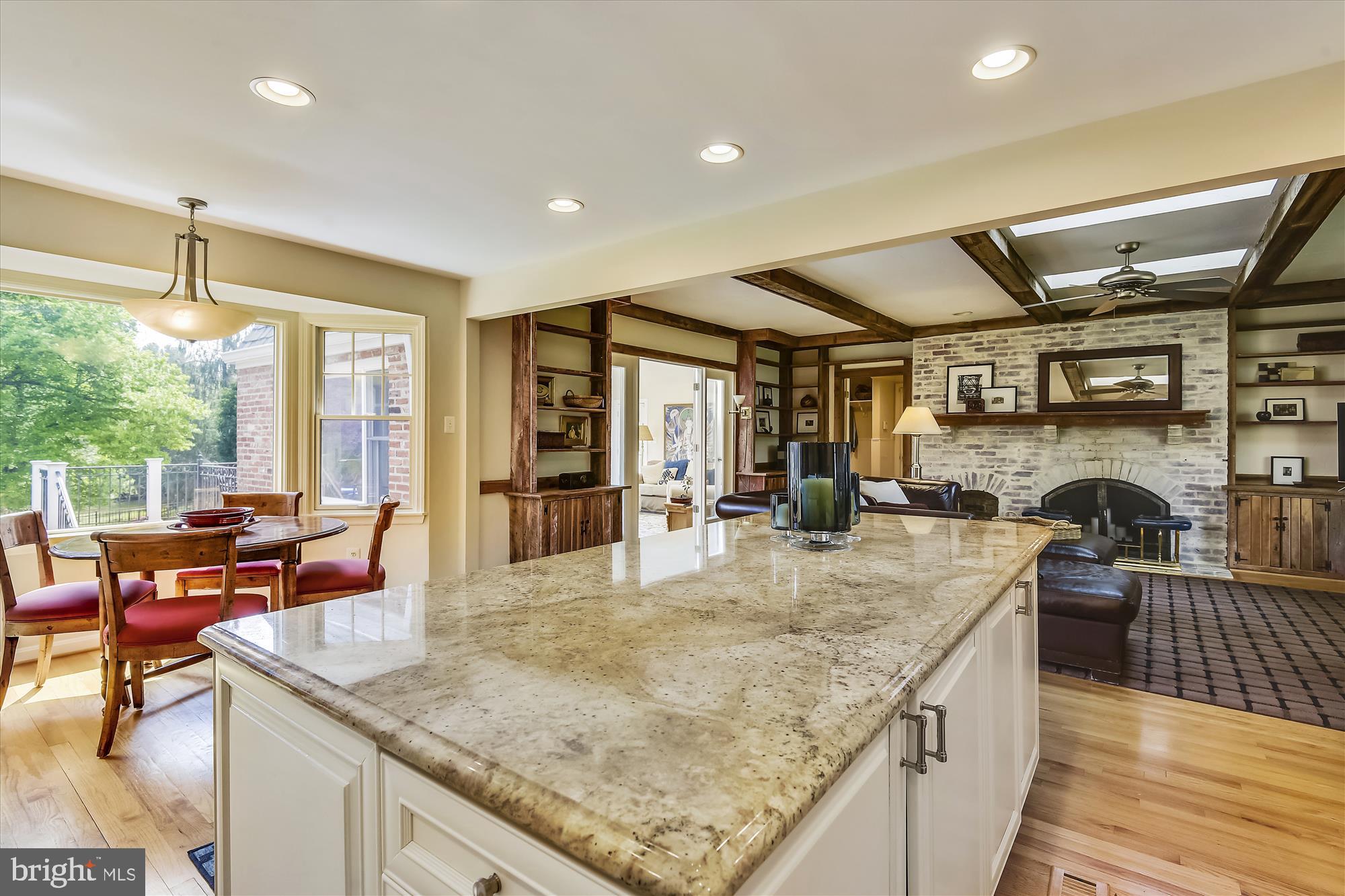 515 Walker Road Great Falls, VA 22066 - Photo 4 of 58 Gallery Image 4