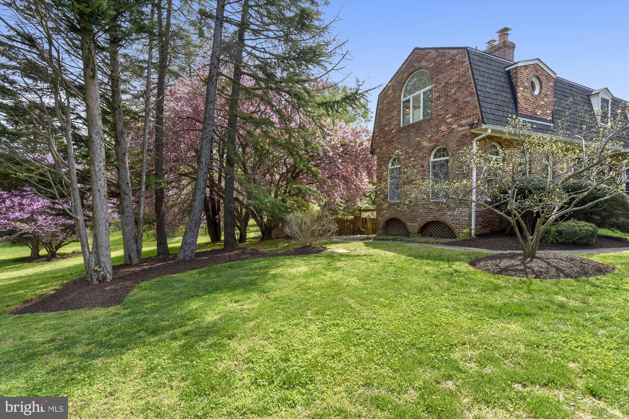 515 Walker Road Great Falls, VA 22066 - Photo 40 of 58 Gallery Image 40