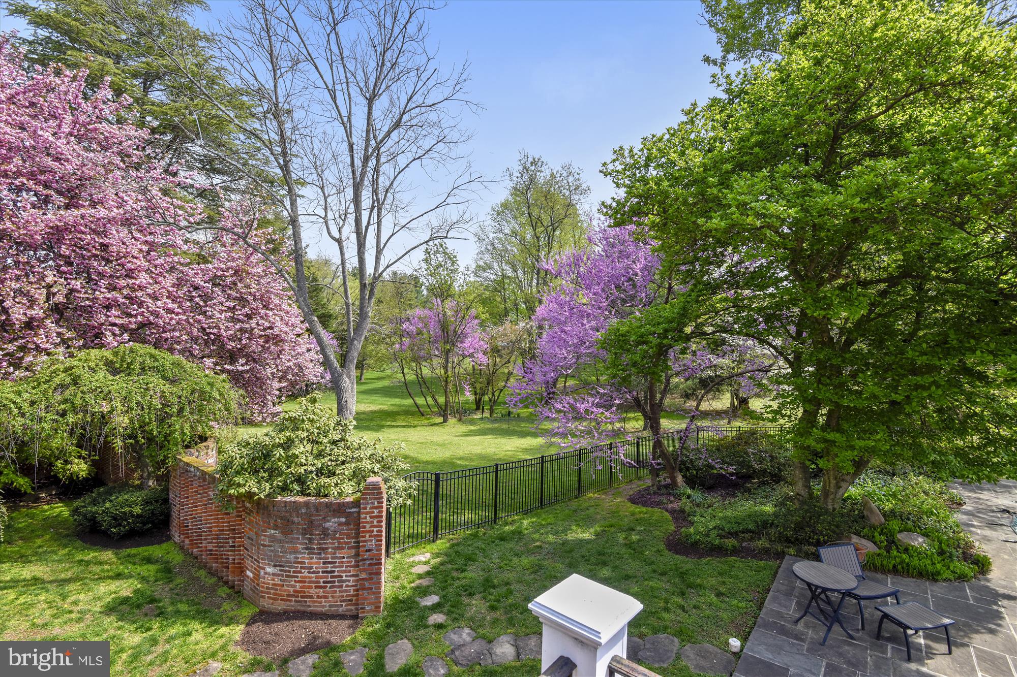 515 Walker Road Great Falls, VA 22066 - Photo 42 of 58 Gallery Image 42
