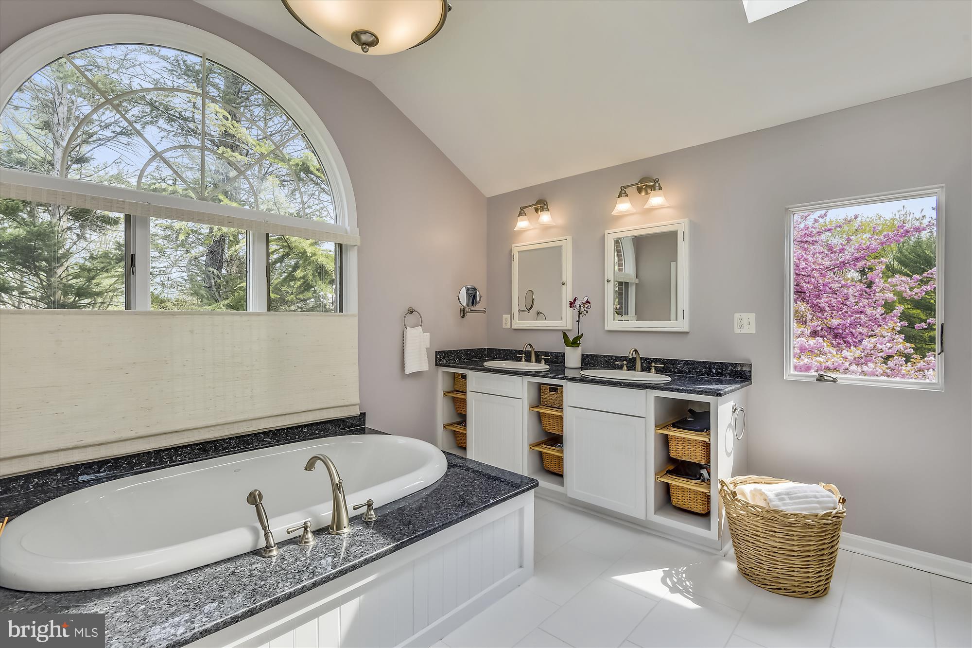 515 Walker Road Great Falls, VA 22066 - Photo 6 of 58 Gallery Image 6
