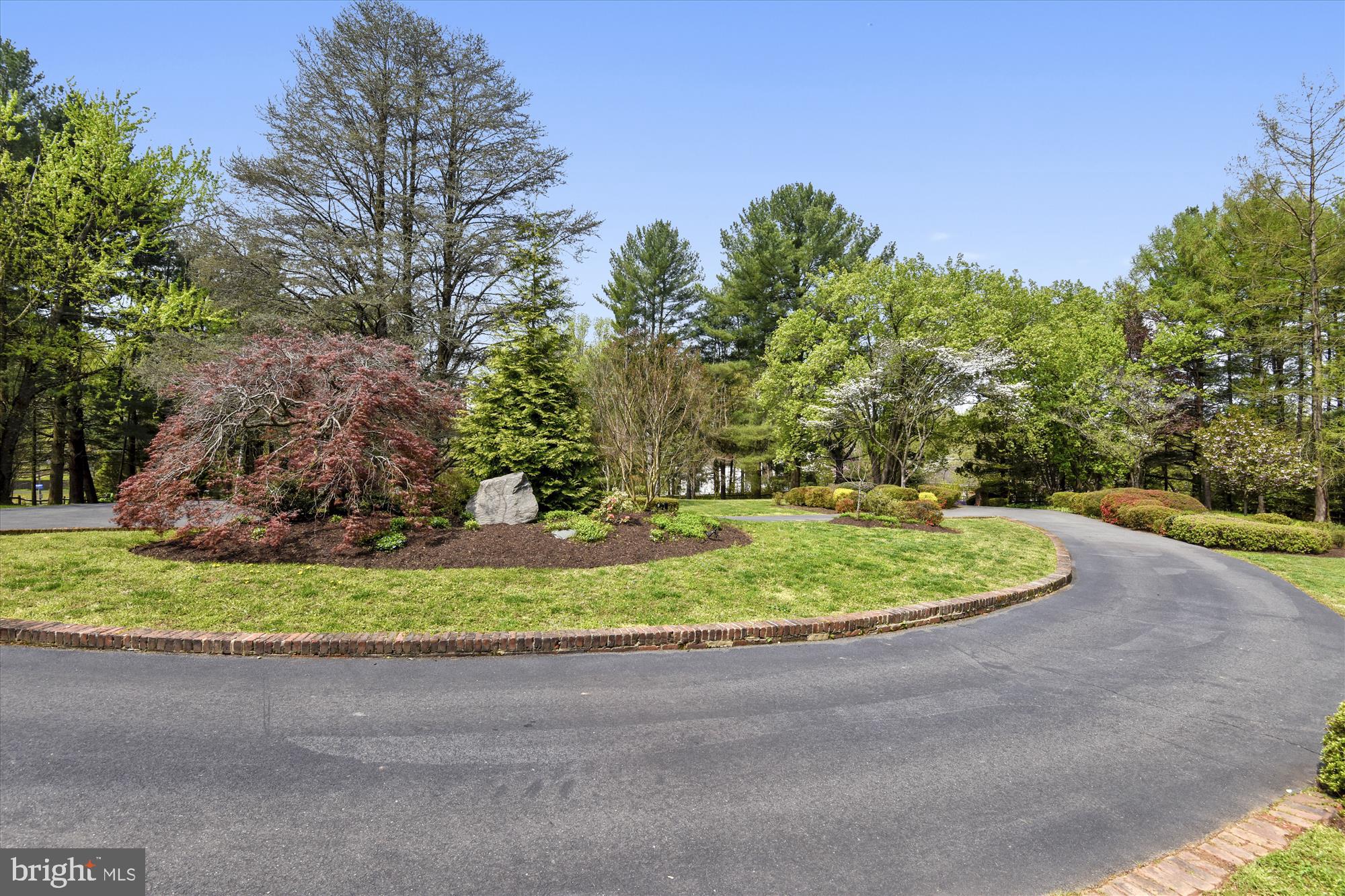 515 Walker Road Great Falls, VA 22066 - Photo 53 of 58 Gallery Image 53