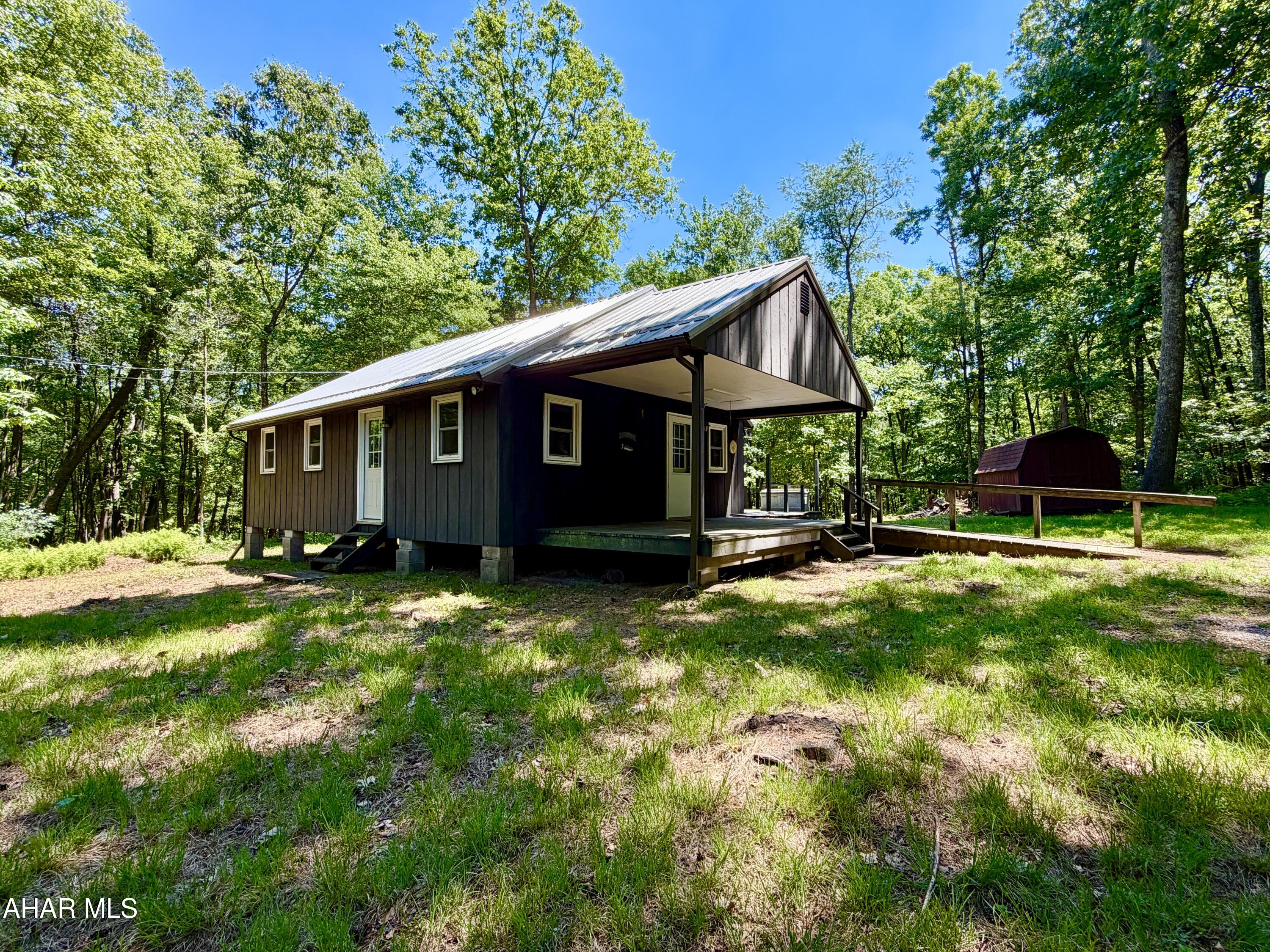 317 Mountainside Road Breezewood, PA 15533 - Photo 10 of 31