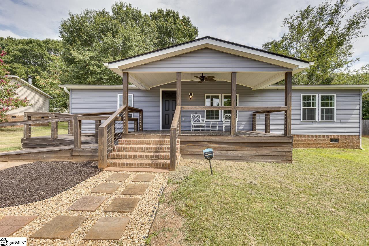 1633 Anderson Ridge Road Simpsonville, SC 29681 - Photo 1 of 44