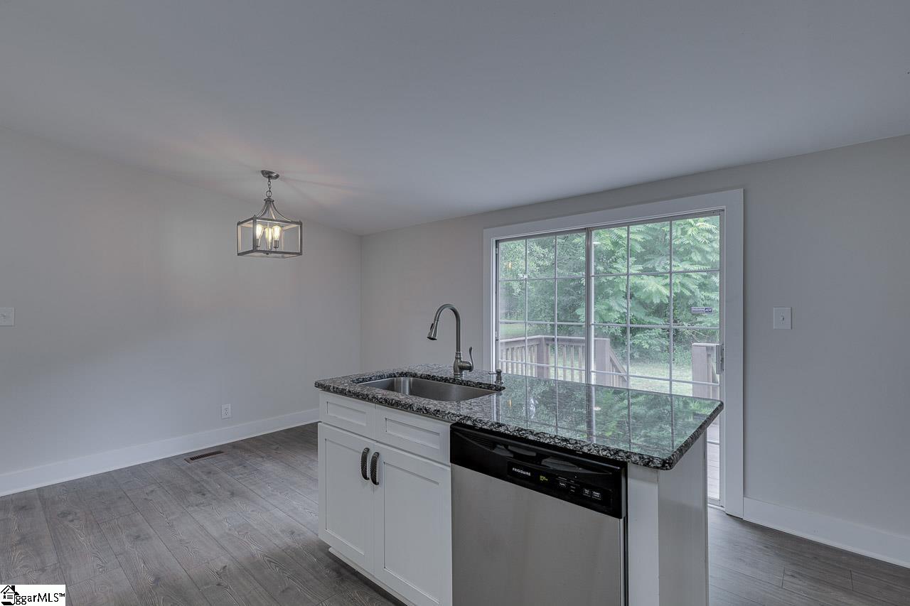 1633 Anderson Ridge Road Simpsonville, SC 29681 - Photo 11 of 44