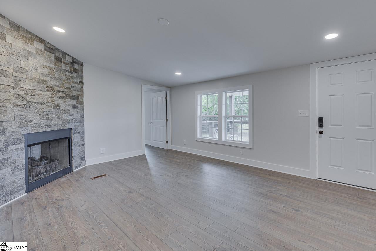 1633 Anderson Ridge Road Simpsonville, SC 29681 - Photo 14 of 44