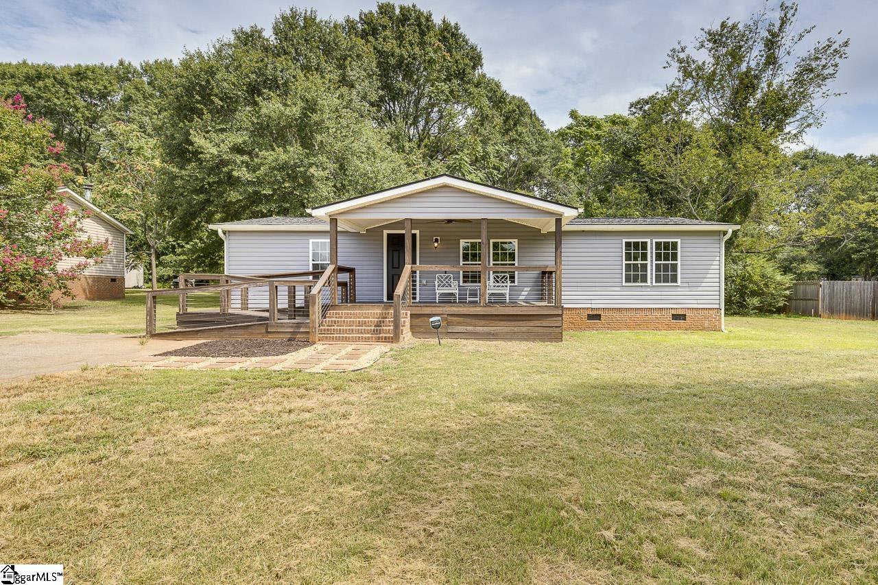 1633 Anderson Ridge Road Simpsonville, SC 29681 - Photo 2 of 44