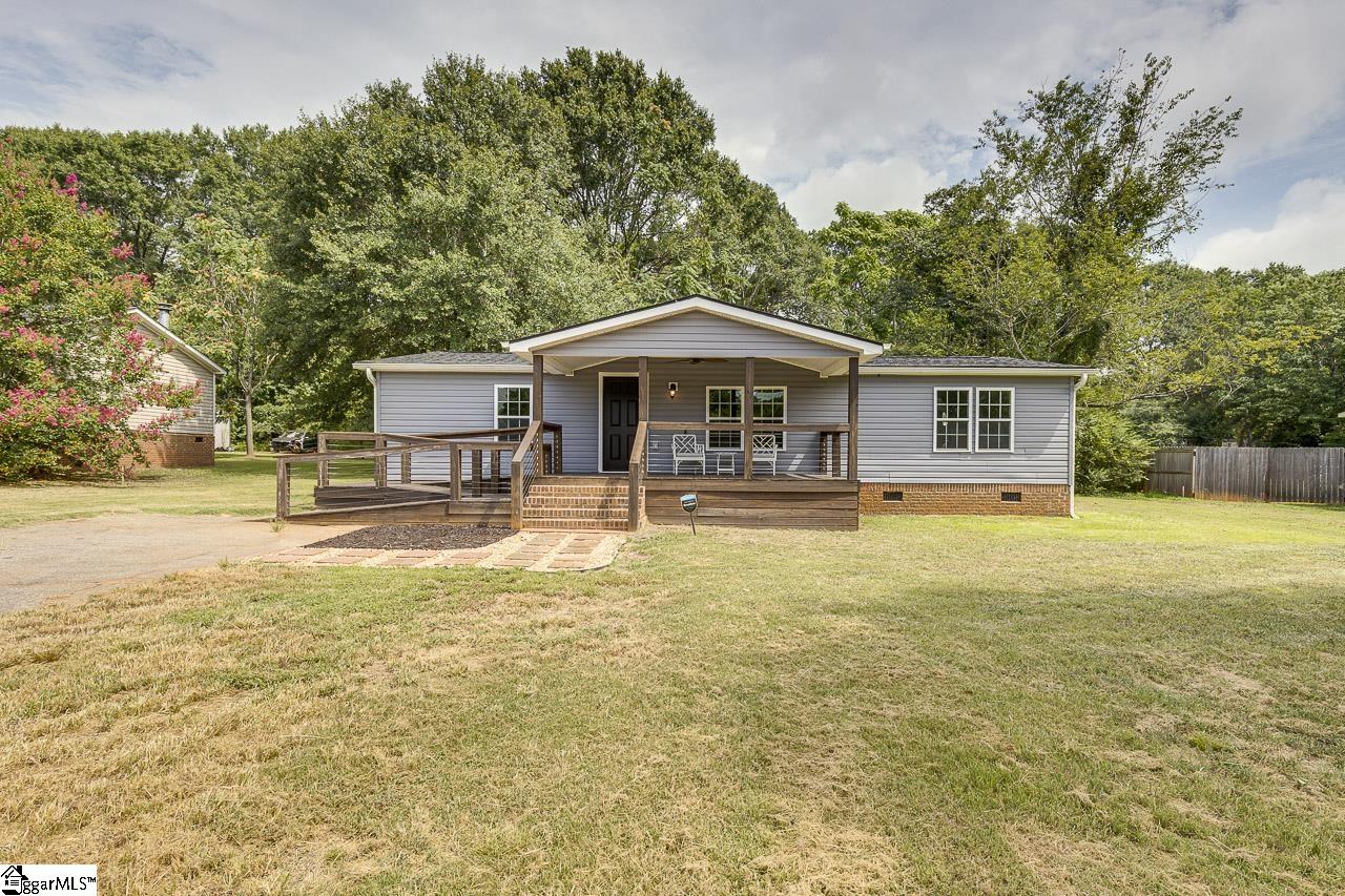 1633 Anderson Ridge Road Simpsonville, SC 29681 - Photo 5 of 44