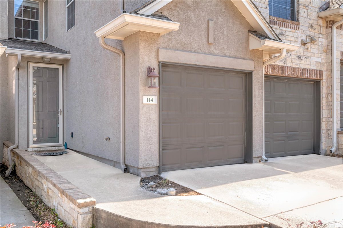 114 Aria Ridge, Unit 802 Lakeway, TX 78738 - Photo 2 of 30 a front view of a house