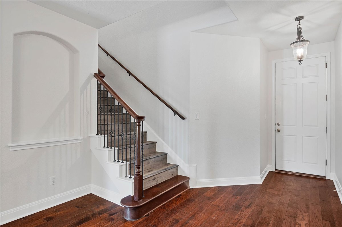 114 Aria Ridge, Unit 802 Lakeway, TX 78738 - Photo 3 of 30 a view of entryway with wooden floor