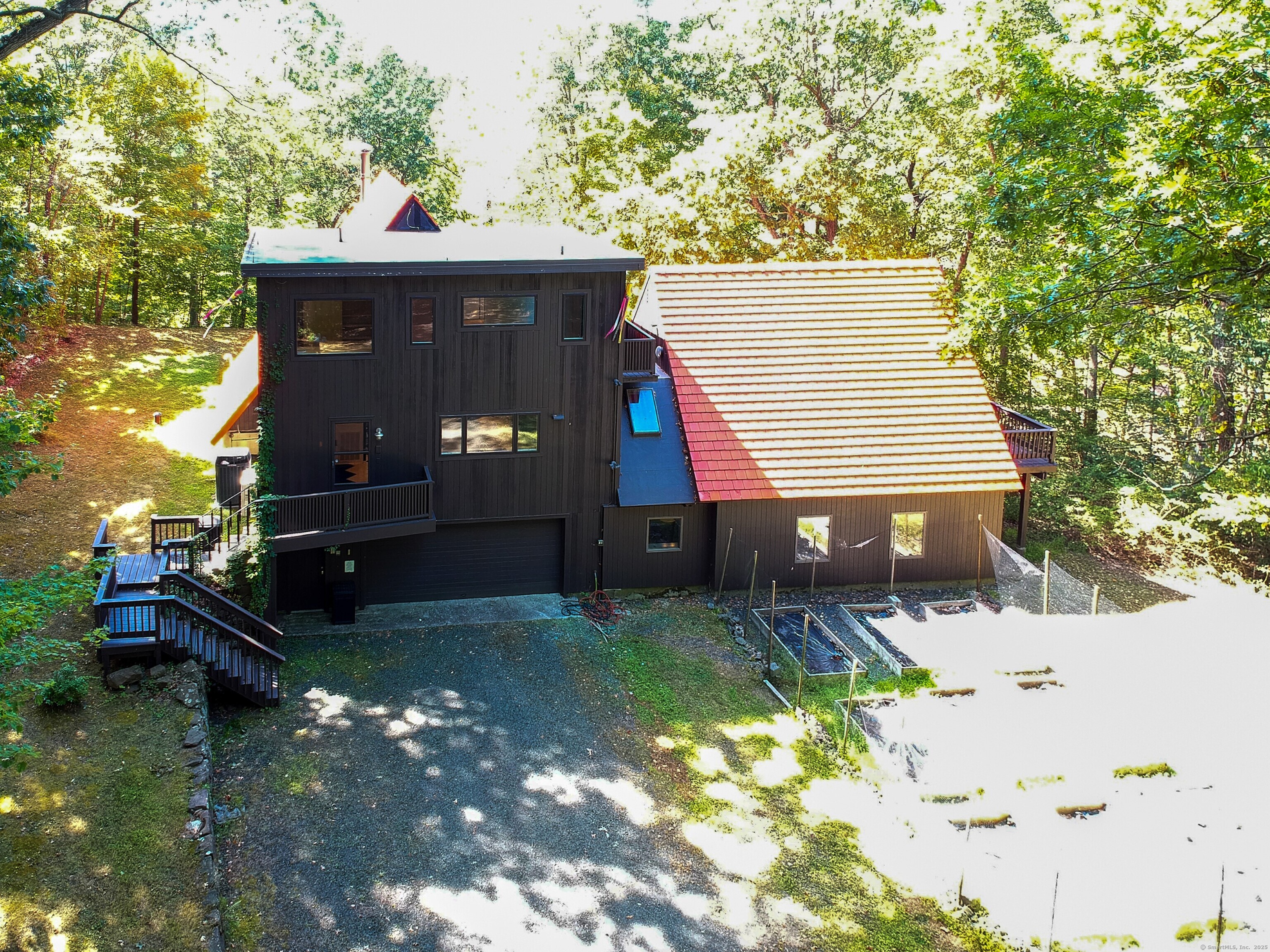 301 Bell Street Middletown, CT 06457 - Photo 3 of 40 a front view of a house with a yard