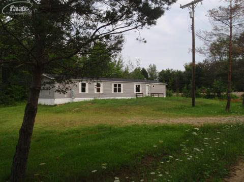 5600 Chambers Road Mayville, MI 48744 - Photo 2 of 15 20125239-1.JPG
