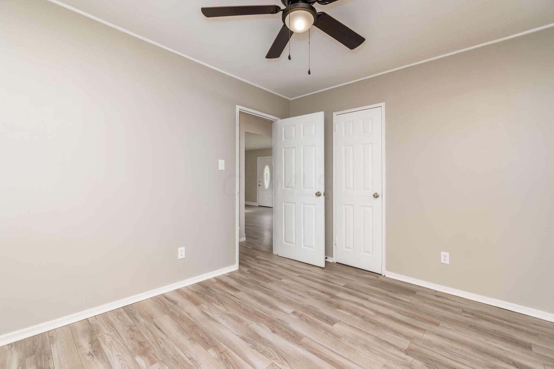 958 Antwerp Road Columbus, OH 43213 - Photo 18 of 33