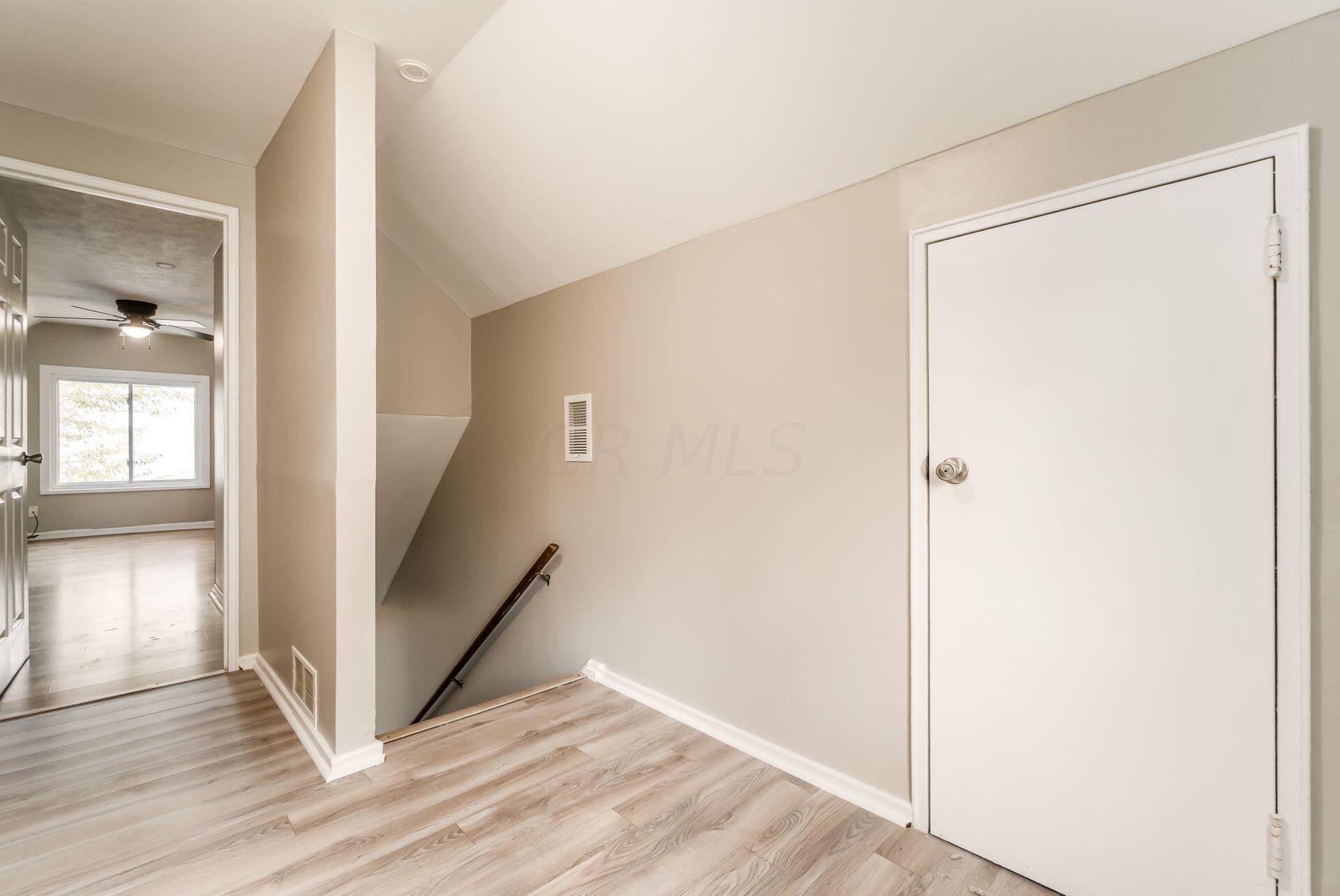 958 Antwerp Road Columbus, OH 43213 - Photo 22 of 33