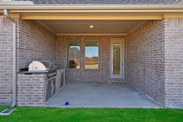 $680,285 | 229 Pine Leaf Trail, Waxahachie, TX 75165