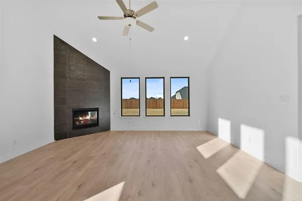 $680,285 | 229 Pine Leaf Trail, Waxahachie, TX 75165