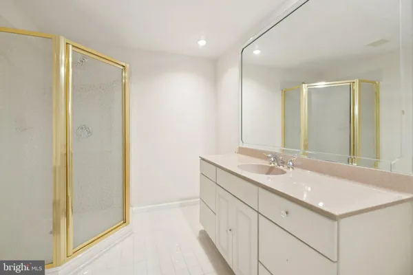 $587,000 | 8826 Creekway Drive, Clinton, MD 20735