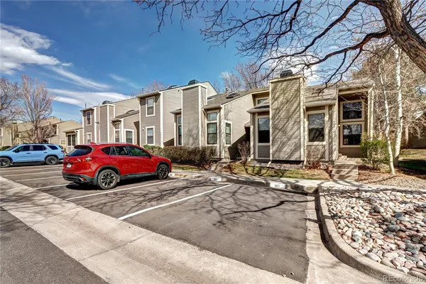 $269,000 | 4634 South Fraser Court, Unit F, Aurora, CO 80015
