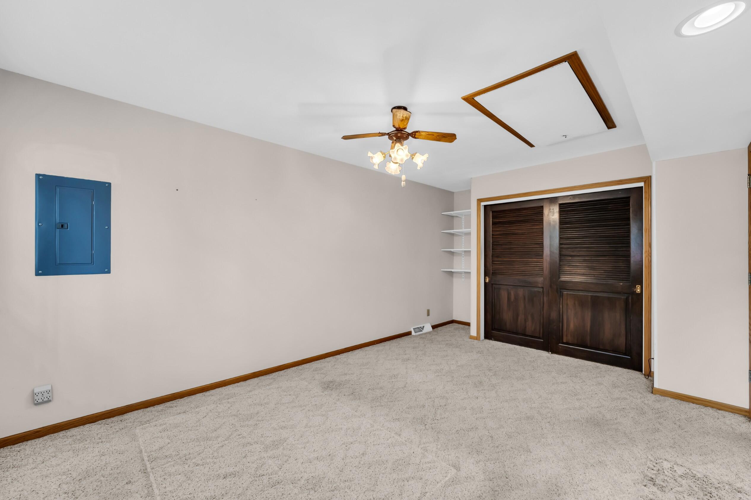 N6236 West Lake Shore Drive Spring Prairie, WI 53105 - Photo 16 of 69 Photo (16)