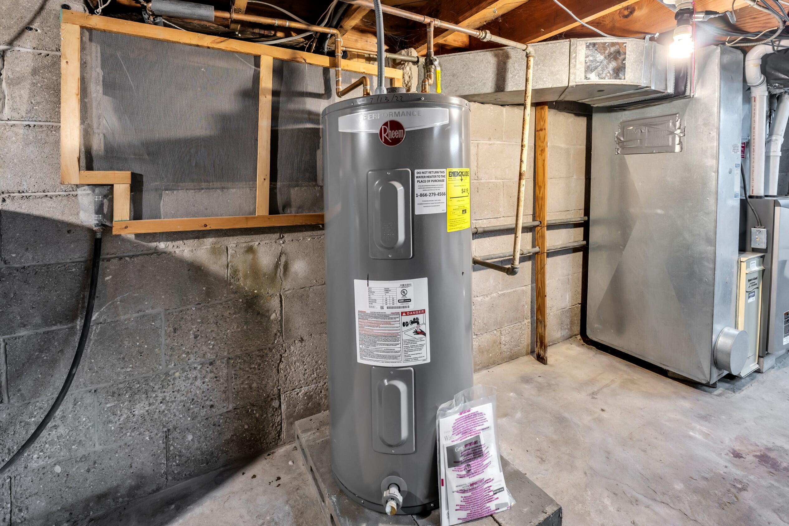 N6236 West Lake Shore Drive Spring Prairie, WI 53105 - Photo 37 of 69 Photo (37)