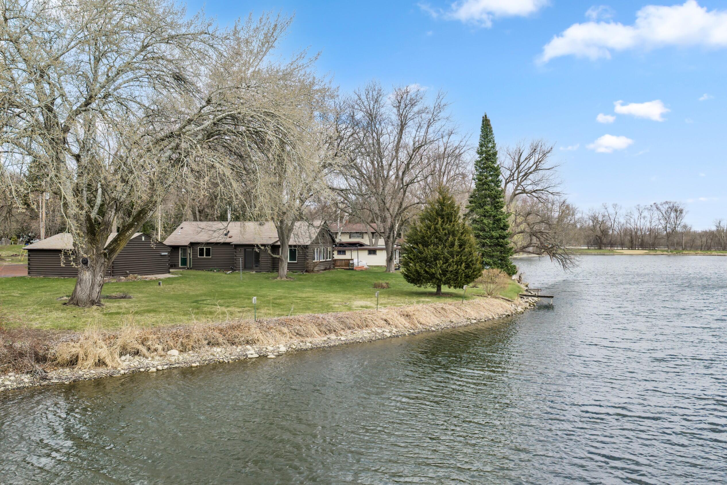 N6236 West Lake Shore Drive Spring Prairie, WI 53105 - Photo 49 of 69 Photo (49)