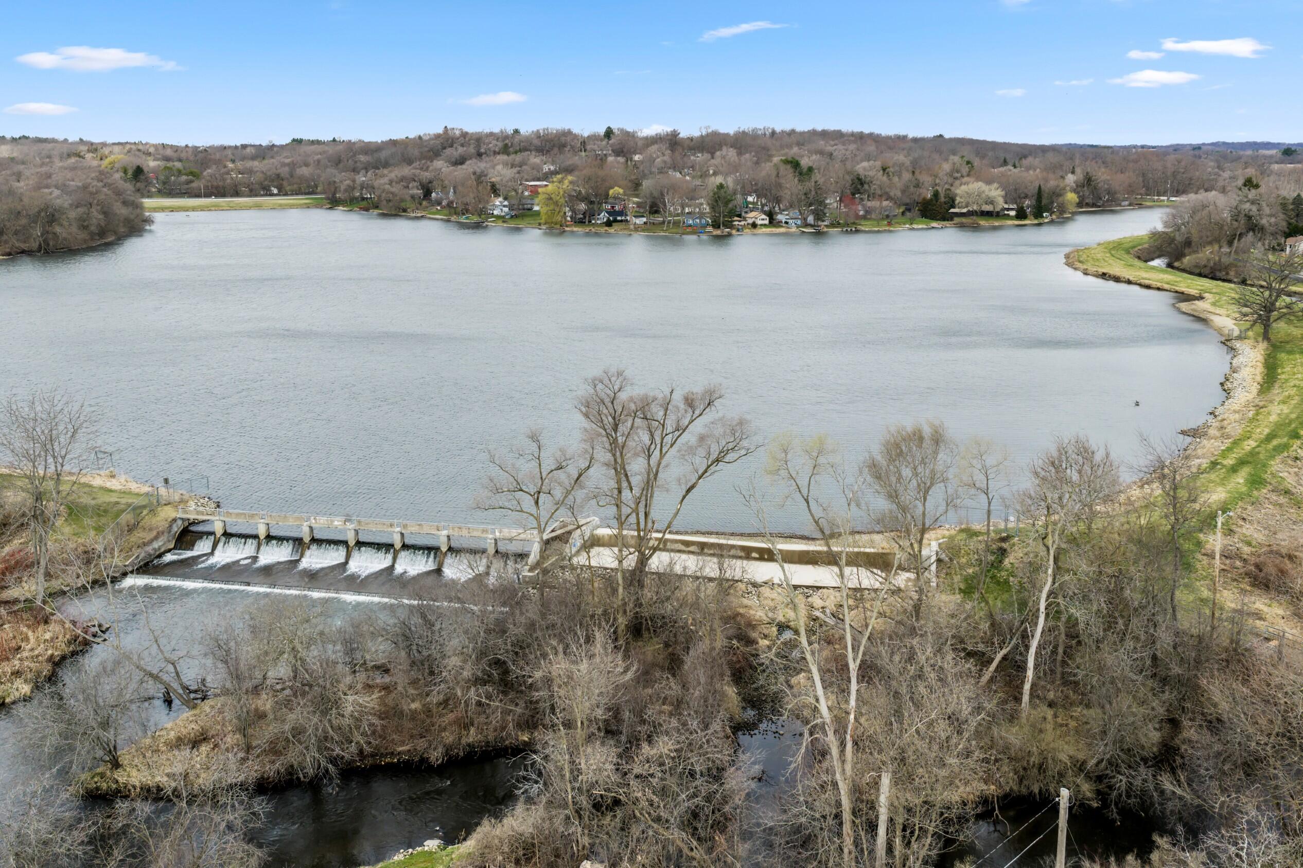 N6236 West Lake Shore Drive Spring Prairie, WI 53105 - Photo 62 of 69 Photo (62)