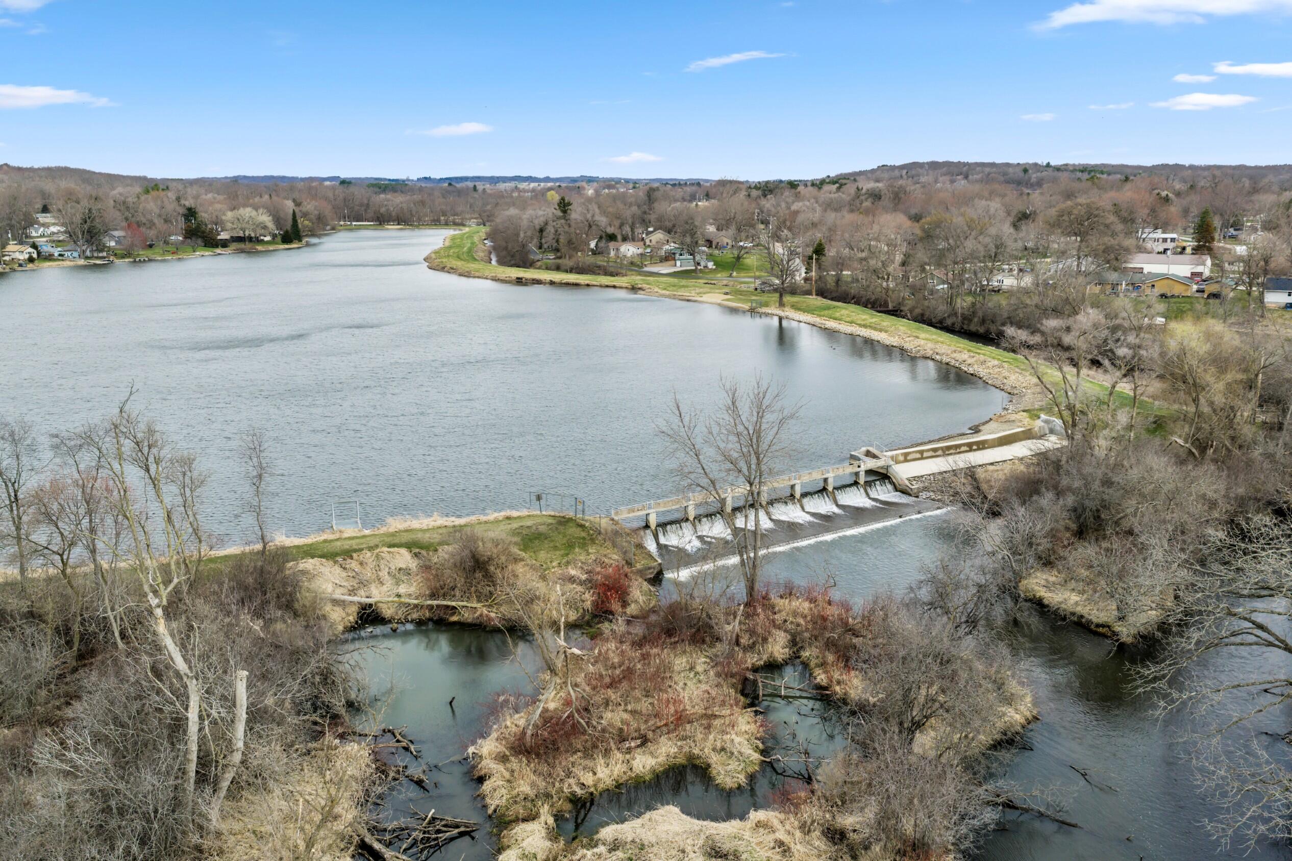 N6236 West Lake Shore Drive Spring Prairie, WI 53105 - Photo 63 of 69 Photo (63)