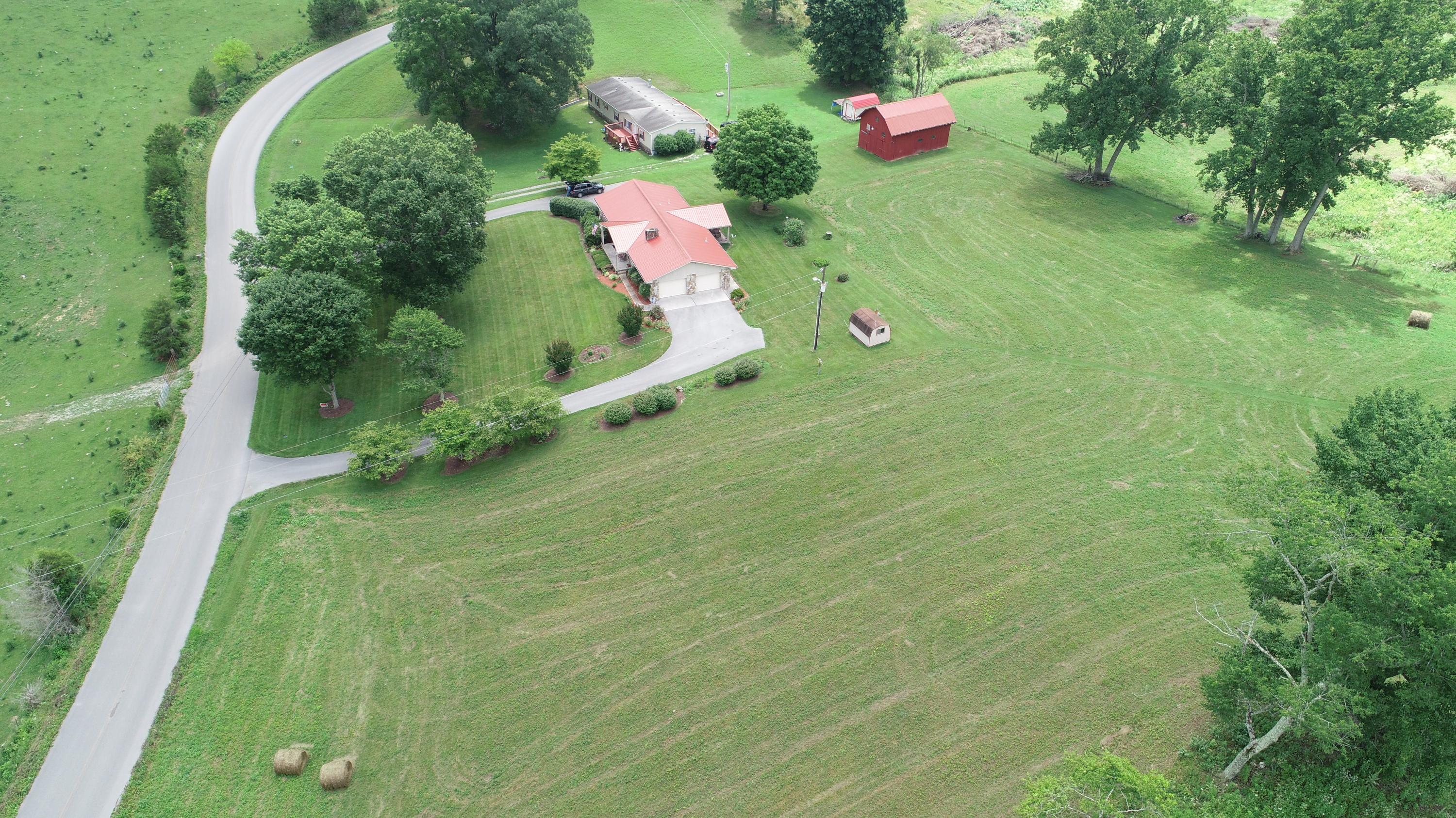 931 Essary Road Tazewell, TN 37879 - Photo 17 of 19 DJI_0031