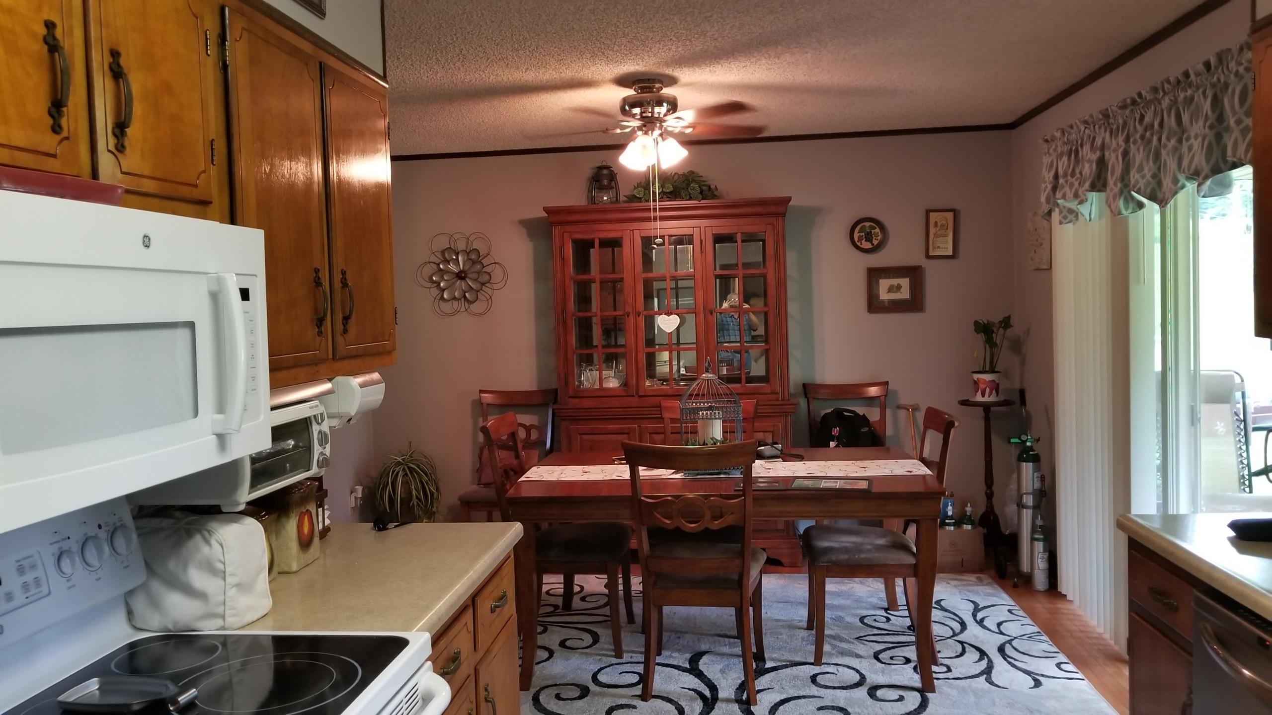 931 Essary Road Tazewell, TN 37879 - Photo 6 of 19 Dining