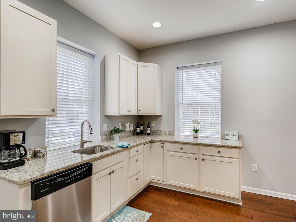 509 Middle River Road Baltimore, MD 21220 - Photo 12 of 37 KITCHEN w/GRANITE, SS APPL, SOFT-CLOSE CABINETRY