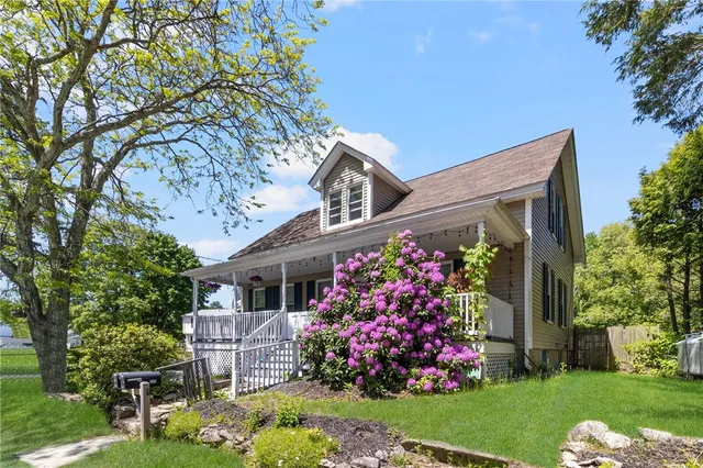 $2,200 | 275 Union Avenue, Unit 2, Burrillville, RI 02859