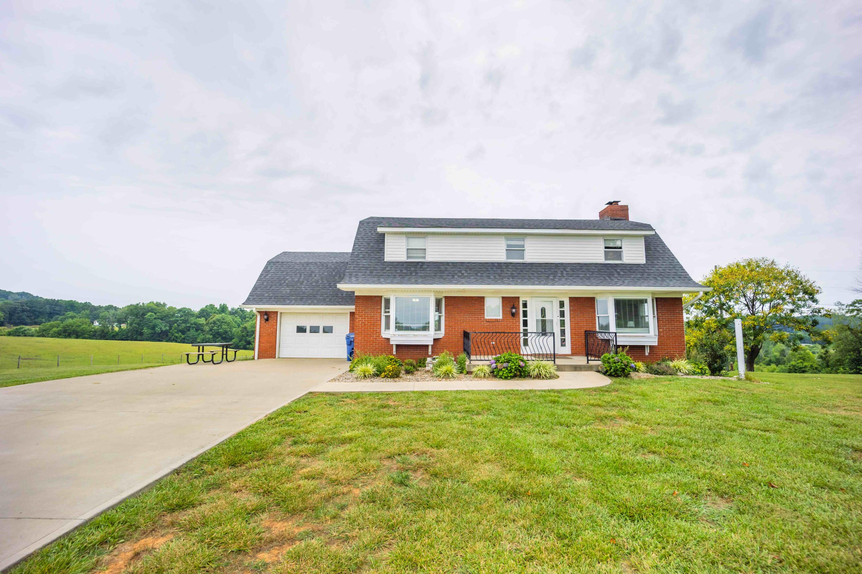 208 West Todd Road Science Hill, KY 42553 - Photo 17 of 75 NJ9A667123