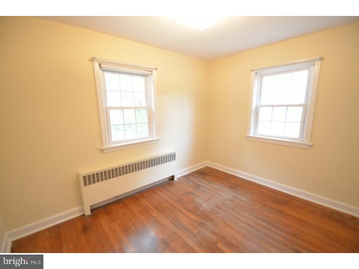 2141 Longview Road Warrington, PA 18976 - Photo 15 of 23 Bedroom