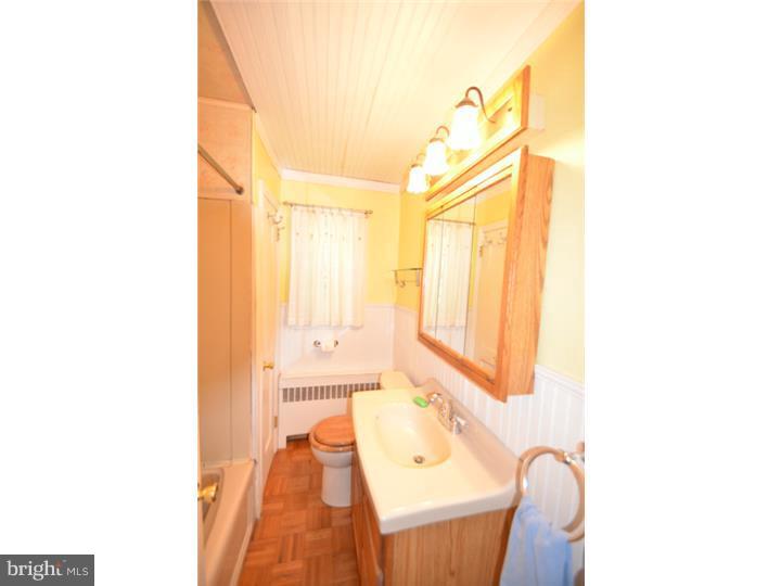 2141 Longview Road Warrington, PA 18976 - Photo 16 of 23 Bathroom