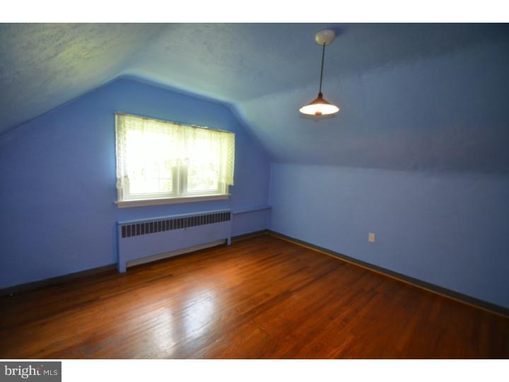 2141 Longview Road Warrington, PA 18976 - Photo 17 of 23 Bedroom
