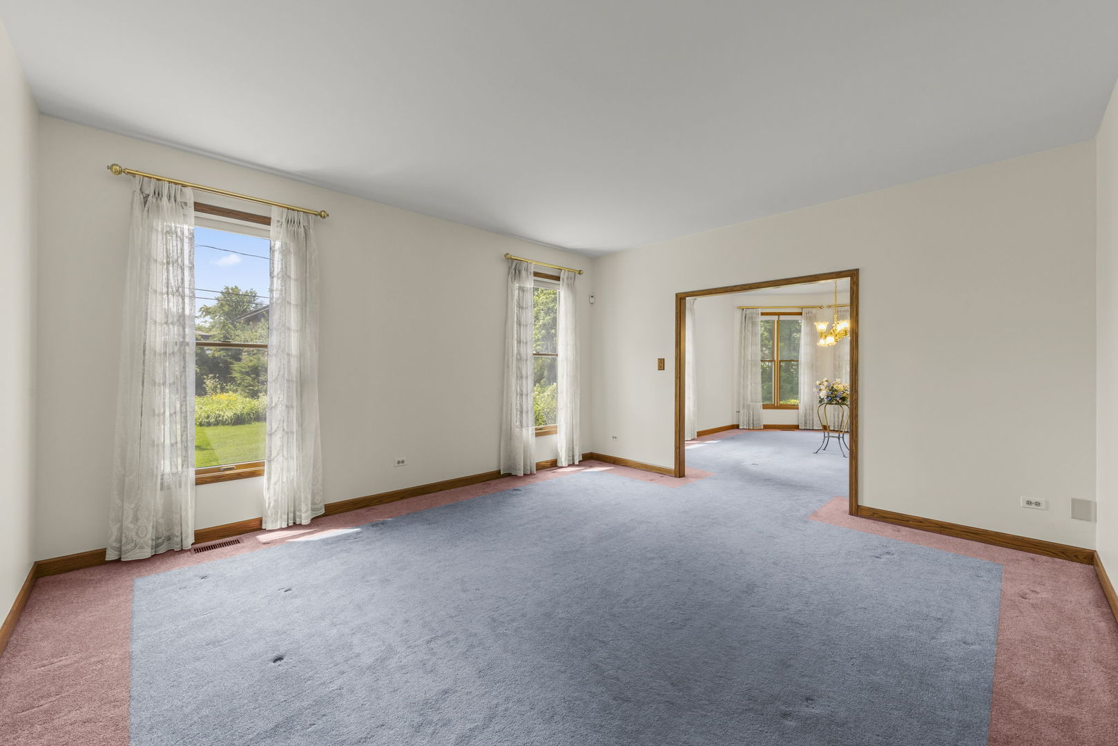 18040 Perth Avenue Homewood, IL 60430 - Photo 15 of 44 an empty room with windows