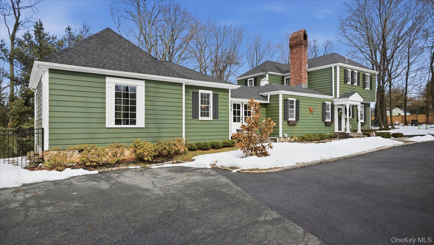 5 Wendover Road Setauket, NY 11733 - Photo 4 of 50