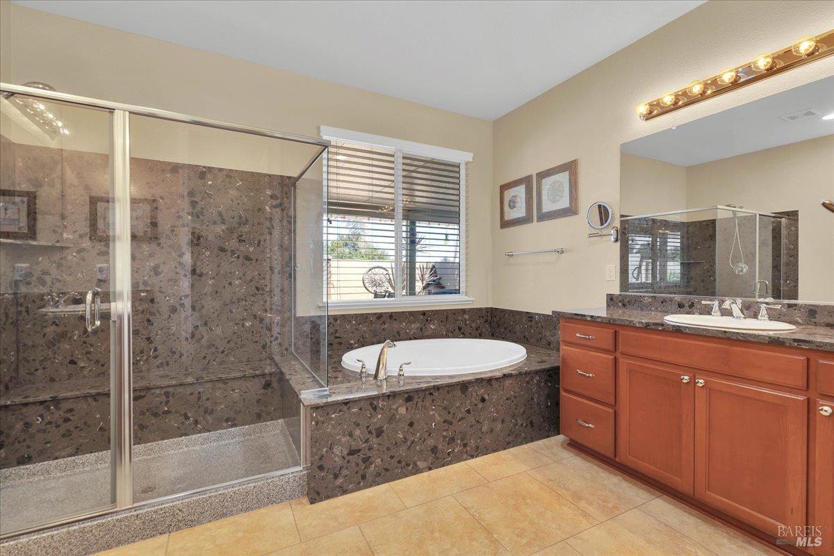 331 Frisbie Circle Vacaville, CA 95688 - Photo 38 of 93